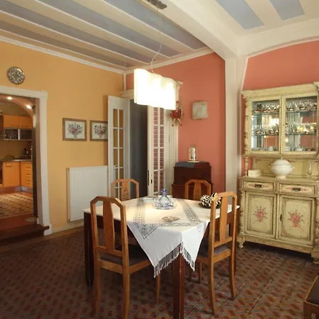 Beautiful Traditional House In Landsted