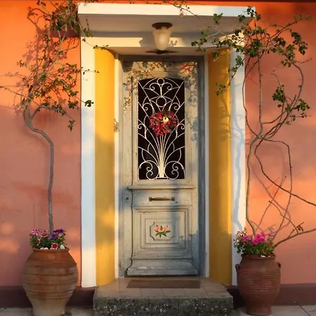 Beautiful Traditional House In Landsted